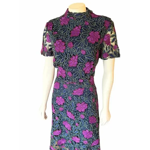 Tahari Crocheted Floral Mid Length Dress Navy Blue and Pink Size 8 - Picture 3 of 9